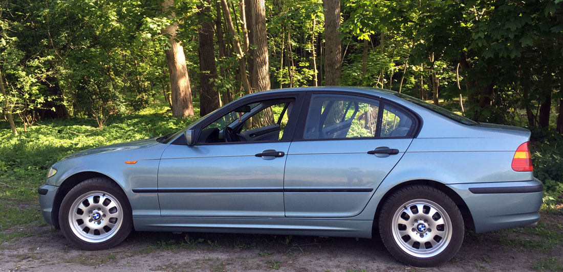 BMW 318i E46 2002 года серо-зелено-голубой металлик