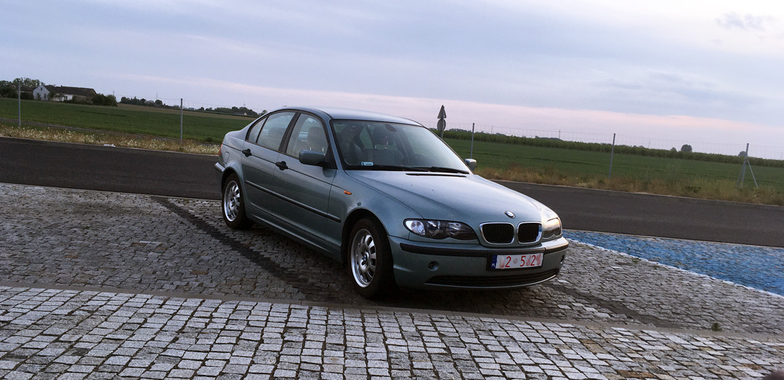 BMW 318i E46 2002 года на польских транзитных номерах по дороге в Украину