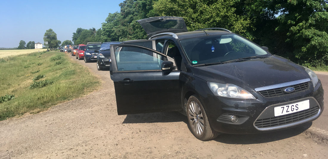 Ford Focus в черзі на польсько-українському кордоні